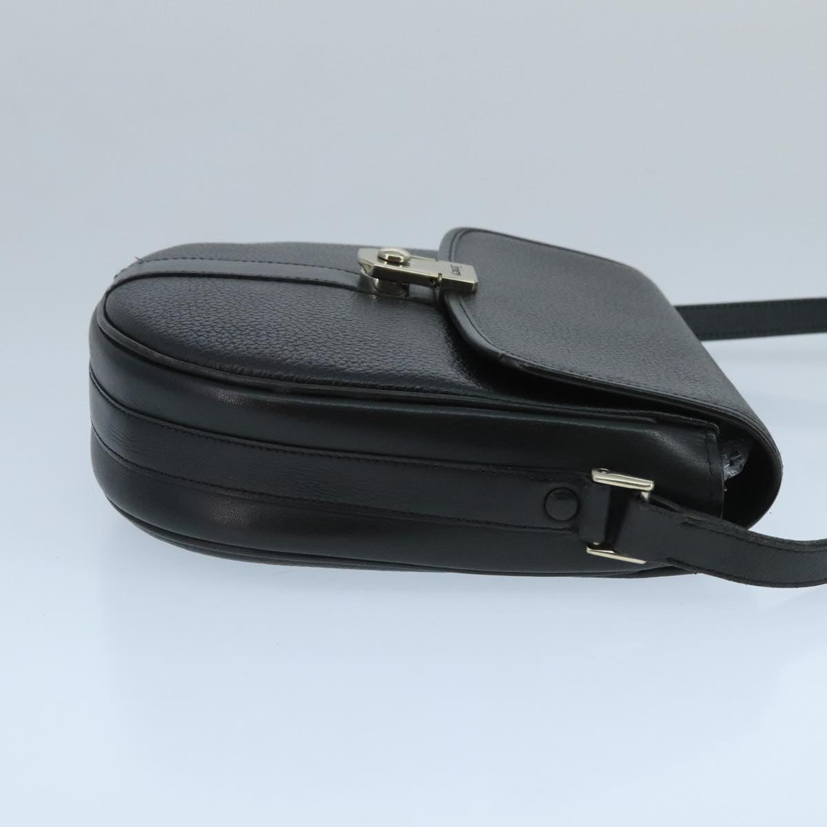 Burberrys Shoulder Bag Leather Black Silver Auth ep6871