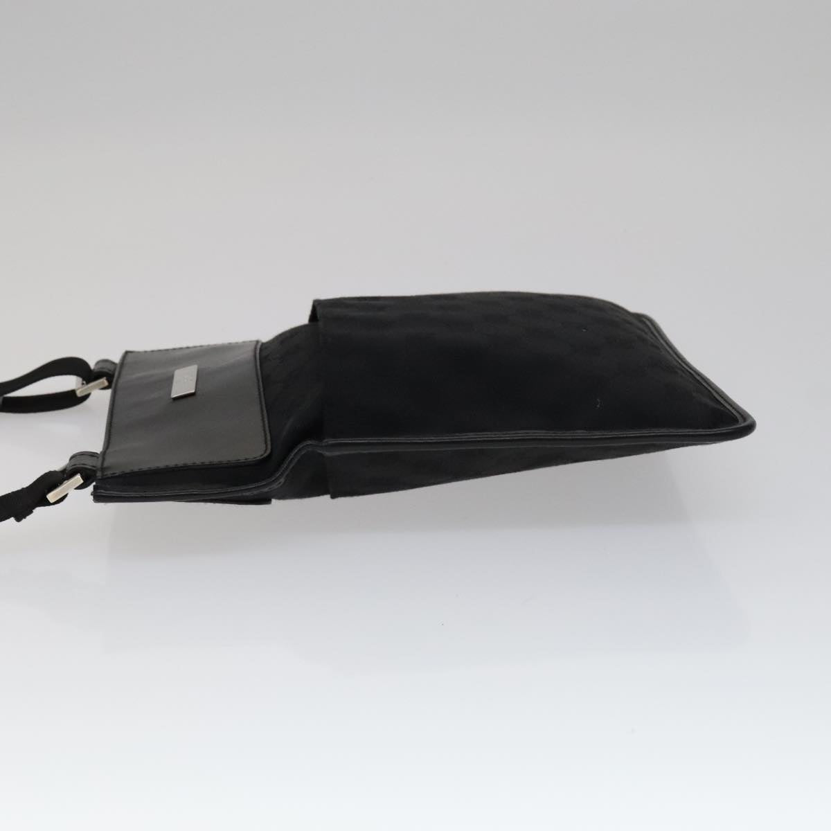 GUCCI GG Canvas Shoulder Bag Black 27639 Auth ep7170