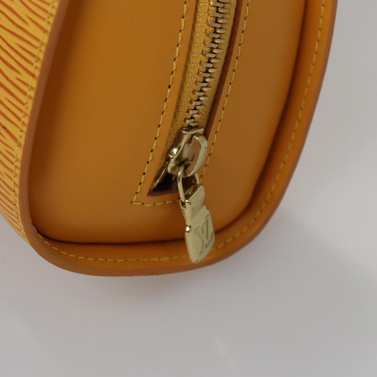 LOUIS VUITTON Epi Dauphine MM Pouch Tassili Yellow LV Auth ep7183