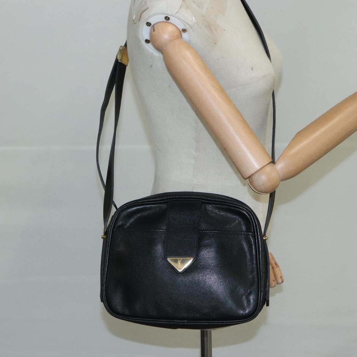 SAINT LAURENT Shoulder Bag Leather Black Auth ep7219
