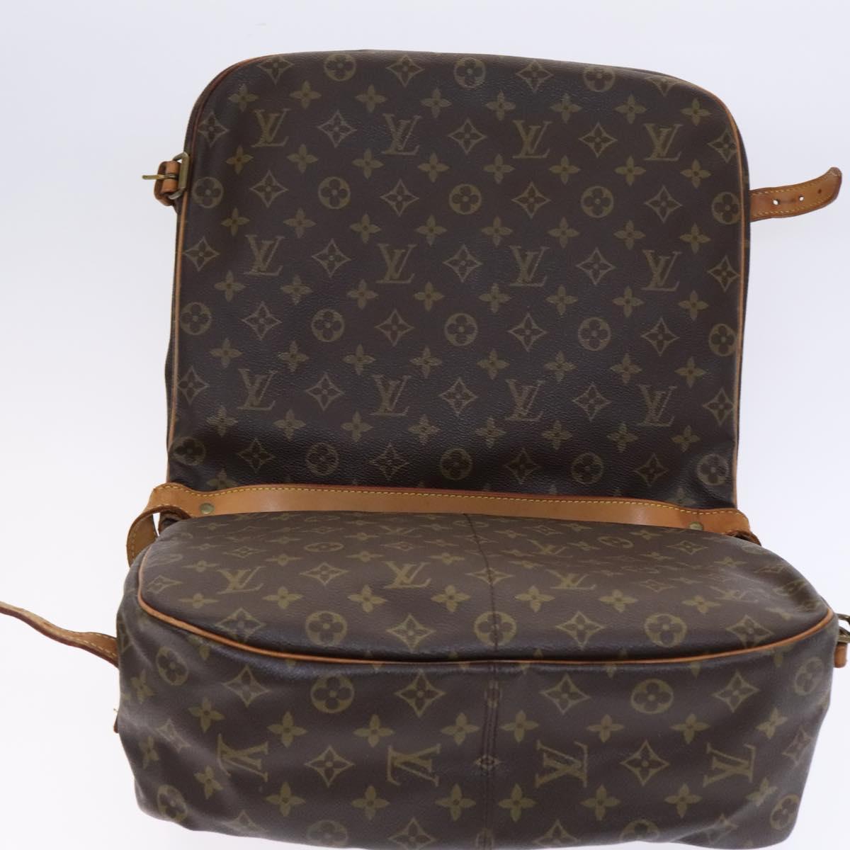 LOUIS VUITTON Monogram Saumur 35 Shoulder Bag M42254 LV Auth ep8253