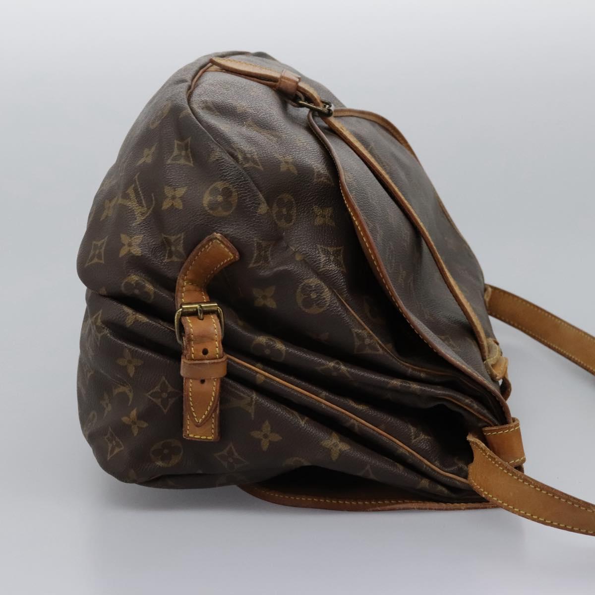 LOUIS VUITTON Monogram Saumur 35 Shoulder Bag M42254 LV Auth ep8310