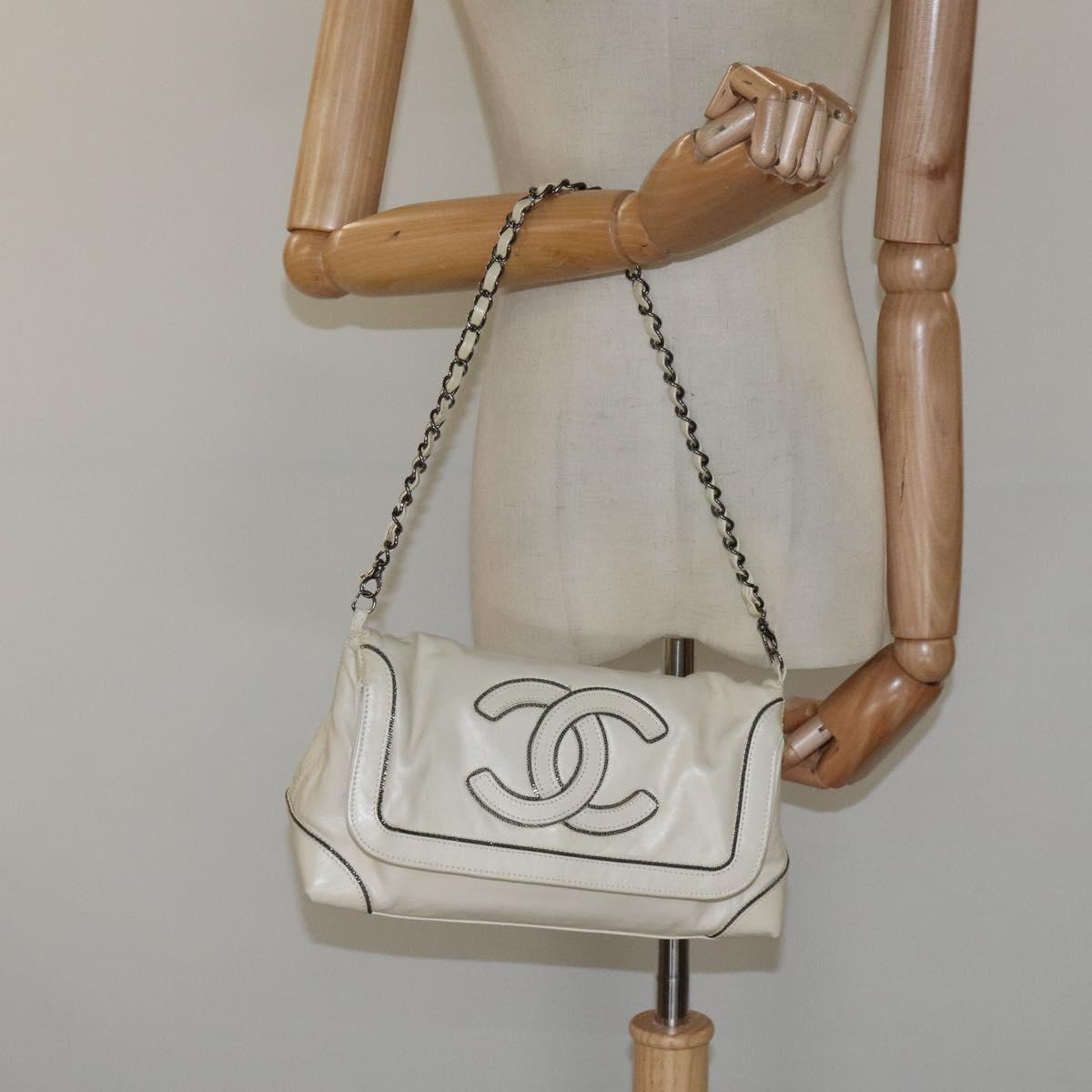 CHANEL Chain Hand Bag Leather White Silver CC Auth ep8399