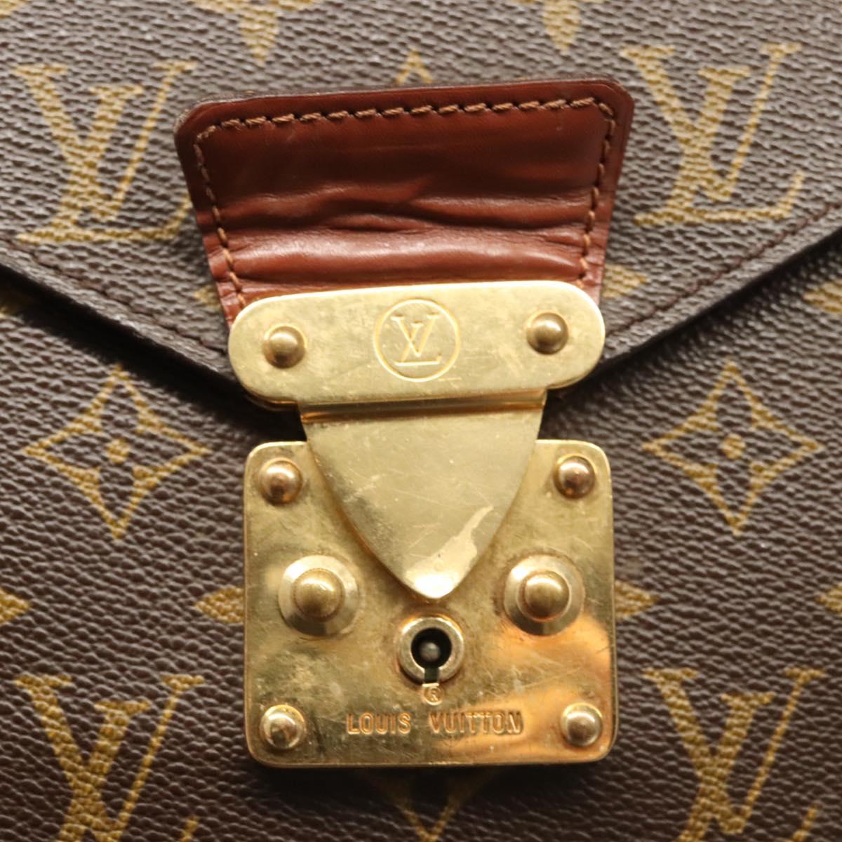 LOUIS VUITTON Monogram Porte Documents Bandouliere Bag M53338 Auth ep8745