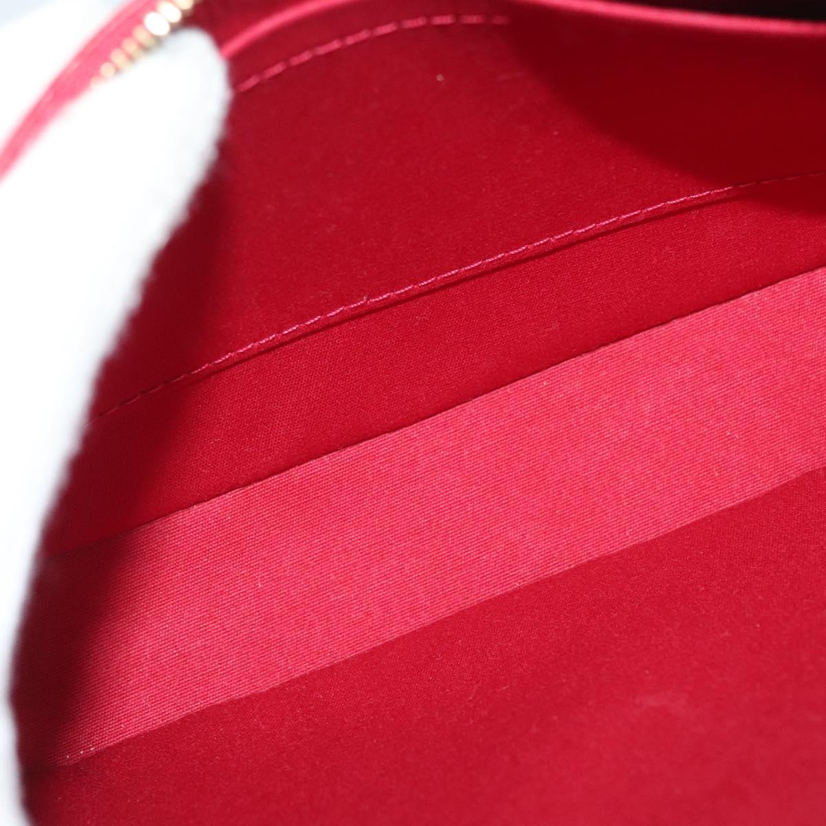 LOUIS VUITTON Vernis Pochette Accessoires Pomme D'amour M91577 LV Auth ep9386