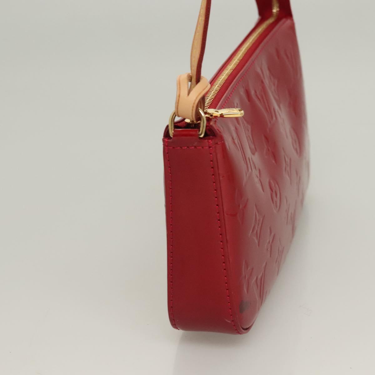LOUIS VUITTON Vernis Pochette Accessoires Pomme D'amour M91577 LV Auth ep9386