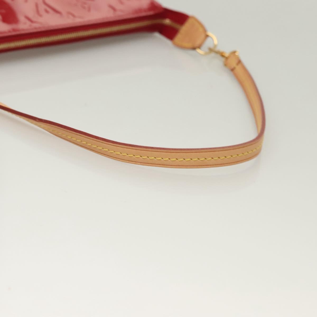 LOUIS VUITTON Vernis Pochette Accessoires Pomme D'amour M91577 LV Auth ep9386