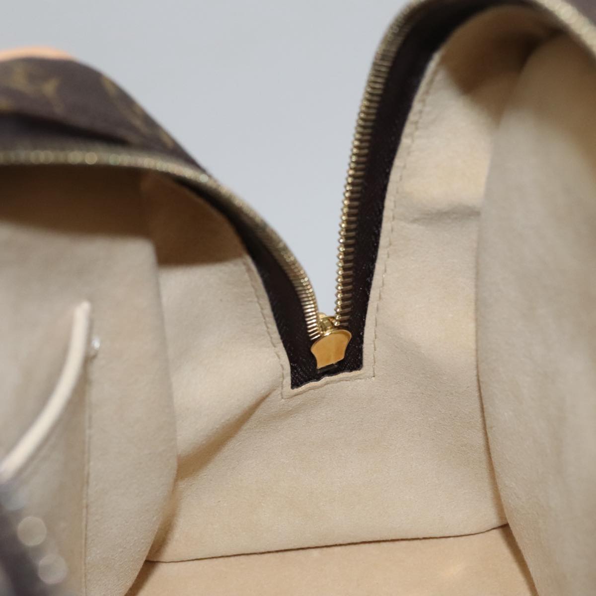 LOUIS VUITTON Monogram Manhattan PM Hand Bag M40026 LV Auth FF5979SAV