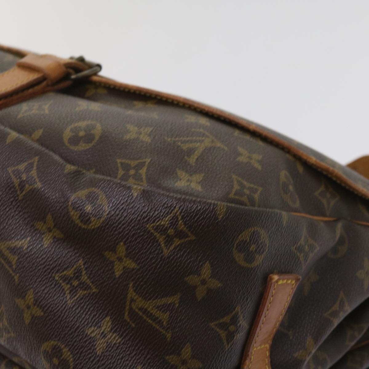 LOUIS VUITTON Monogram Saumur 35 Shoulder Bag M42254 LV Auth fm3127