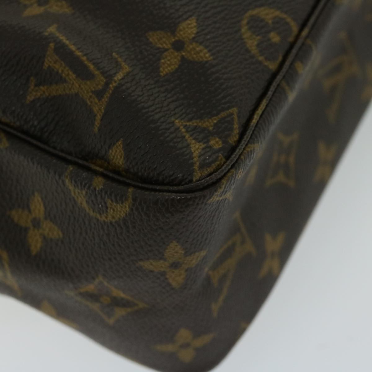 LOUIS VUITTON Monogram Trousse Toilette 28 Clutch Bag M47522 LV Auth fm3230