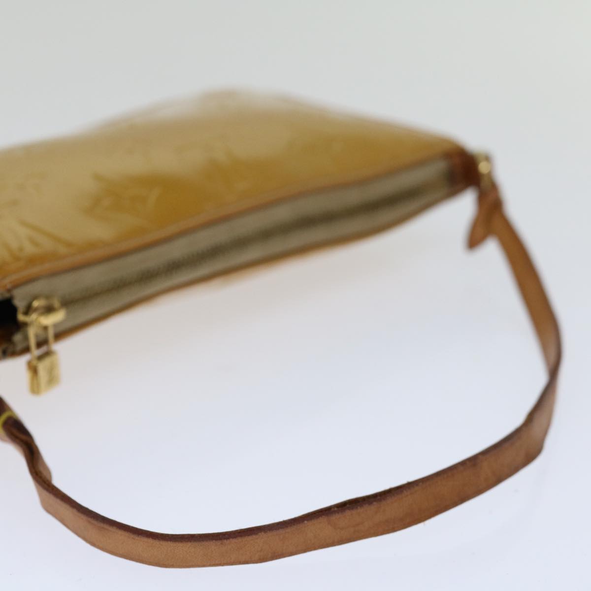 LOUIS VUITTON Monogram Vernis Lexington Accessory Pouch Beige M91010 Auth fm3238