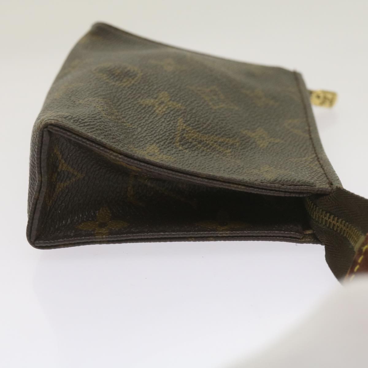 LOUIS VUITTON Monogram Poche Toilette 15 Pouch M47546 LV Auth fm3240