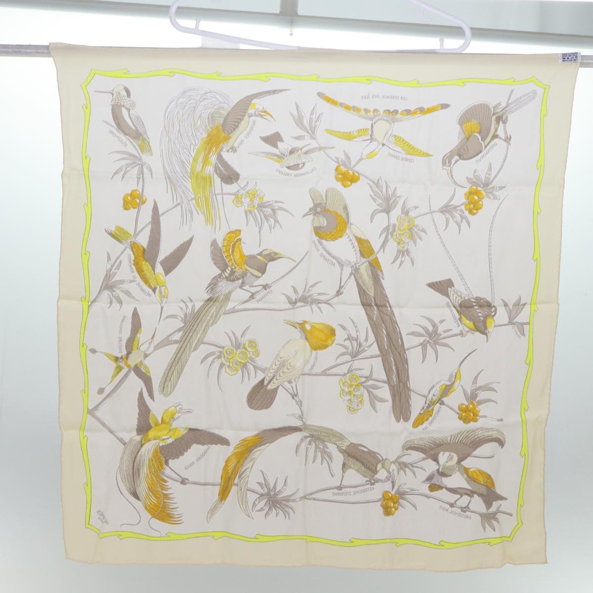 HERMES Carre 70 OISEAUX DES ILES Scarf Silk Beige Auth fm3310