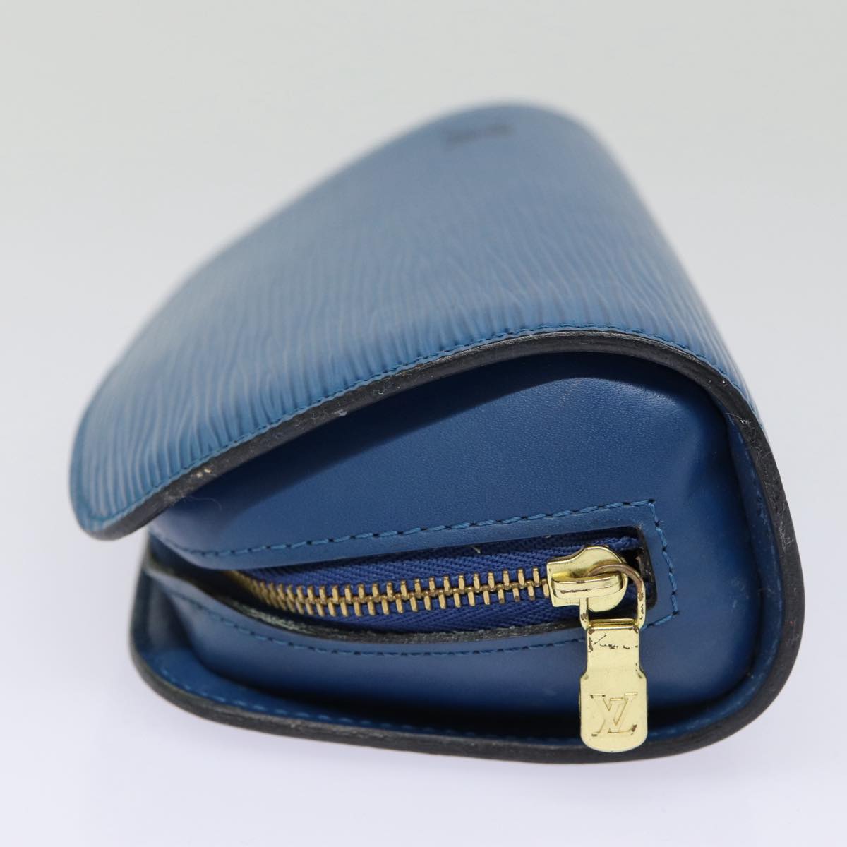 LOUIS VUITTON Epi Dauphine PM Pouch Blue M48445 LV Auth fm3723