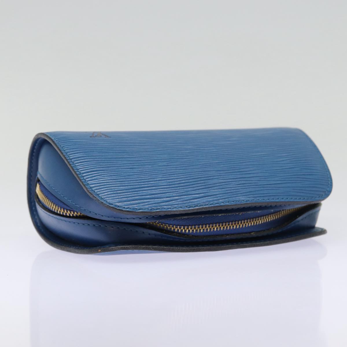 LOUIS VUITTON Epi Dauphine PM Pouch Blue M48445 LV Auth fm3723