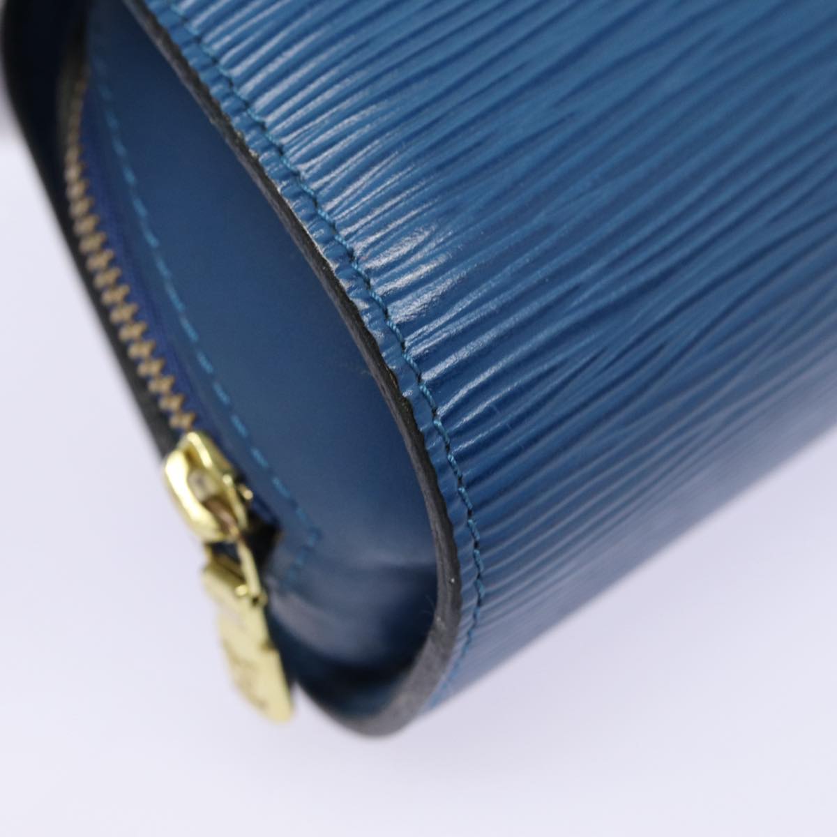 LOUIS VUITTON Epi Dauphine PM Pouch Blue M48445 LV Auth fm3723