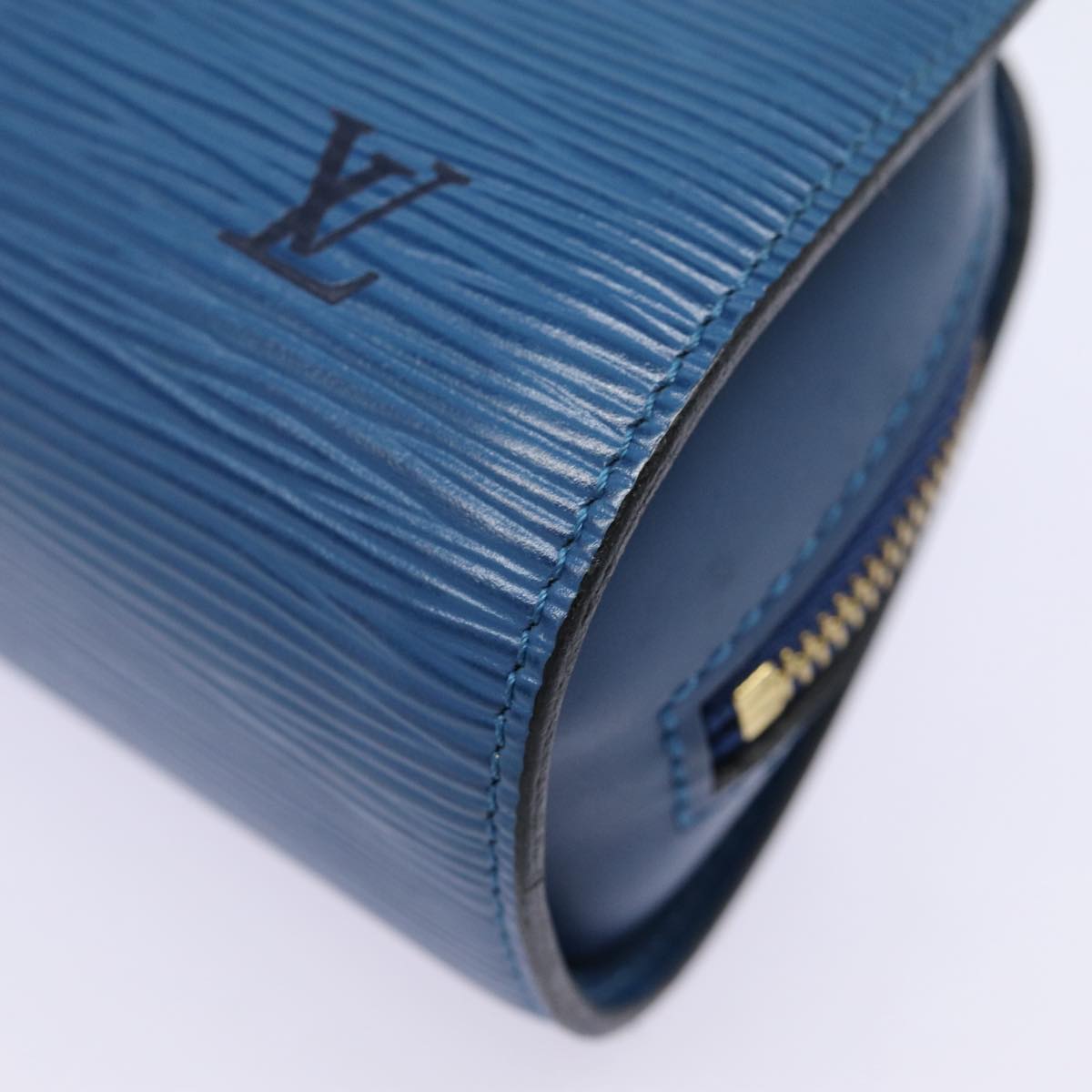 LOUIS VUITTON Epi Dauphine PM Pouch Blue M48445 LV Auth fm3723