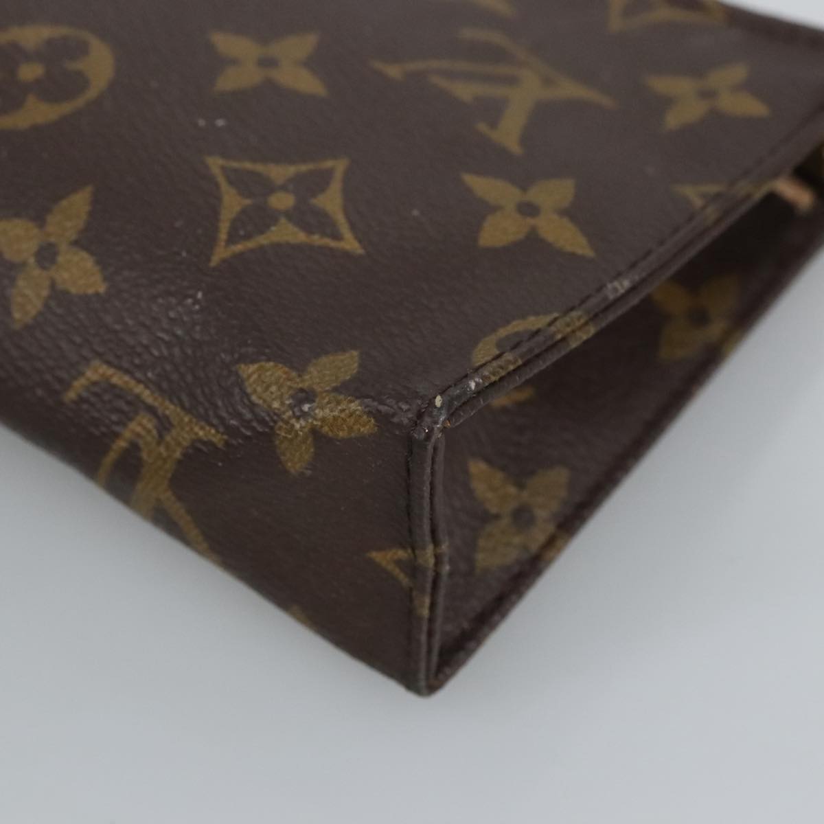 LOUIS VUITTON Monogram Poche Toilette 15 Pouch M47546 LV Auth fm4031