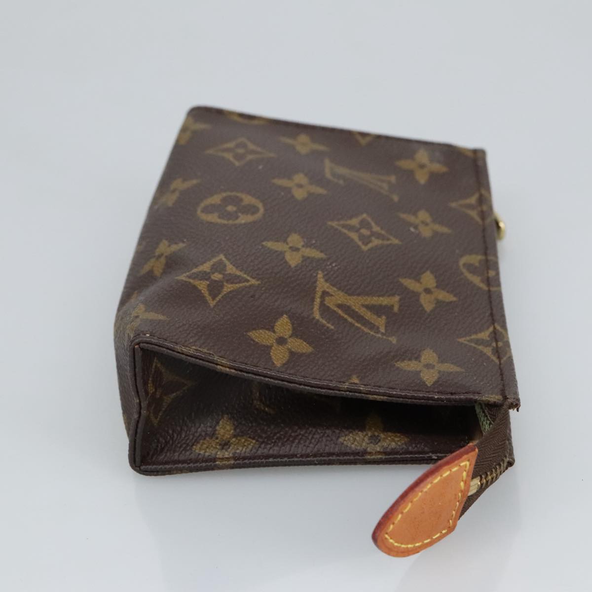 LOUIS VUITTON Monogram Poche Toilette 15 Pouch M47546 LV Auth fm4031