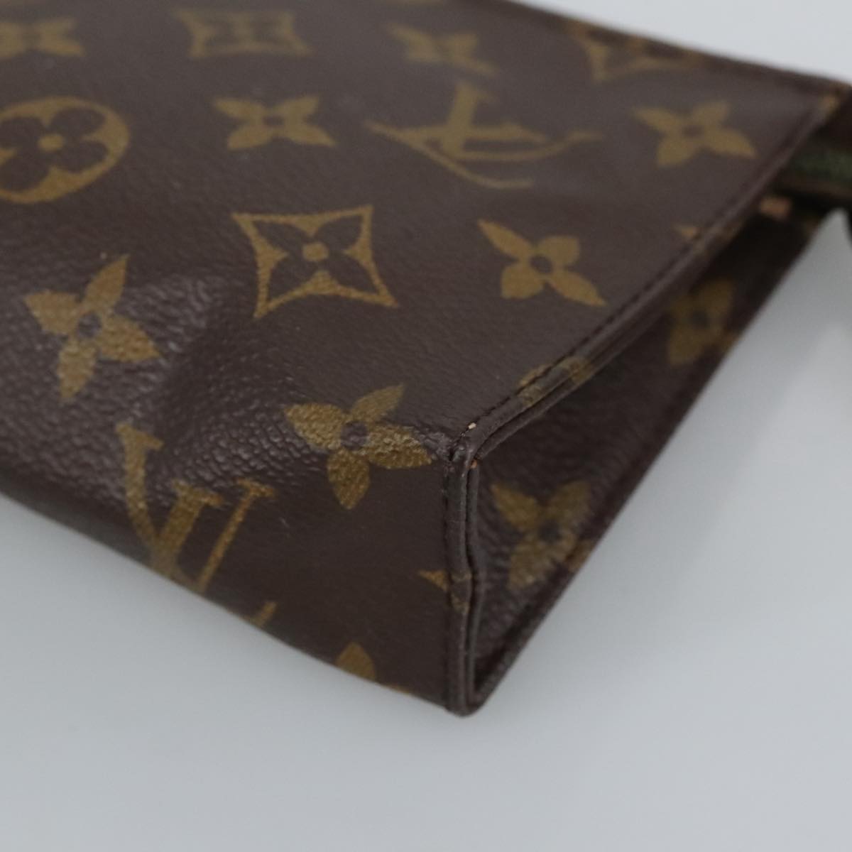 LOUIS VUITTON Monogram Poche Toilette 15 Pouch M47546 LV Auth fm4031