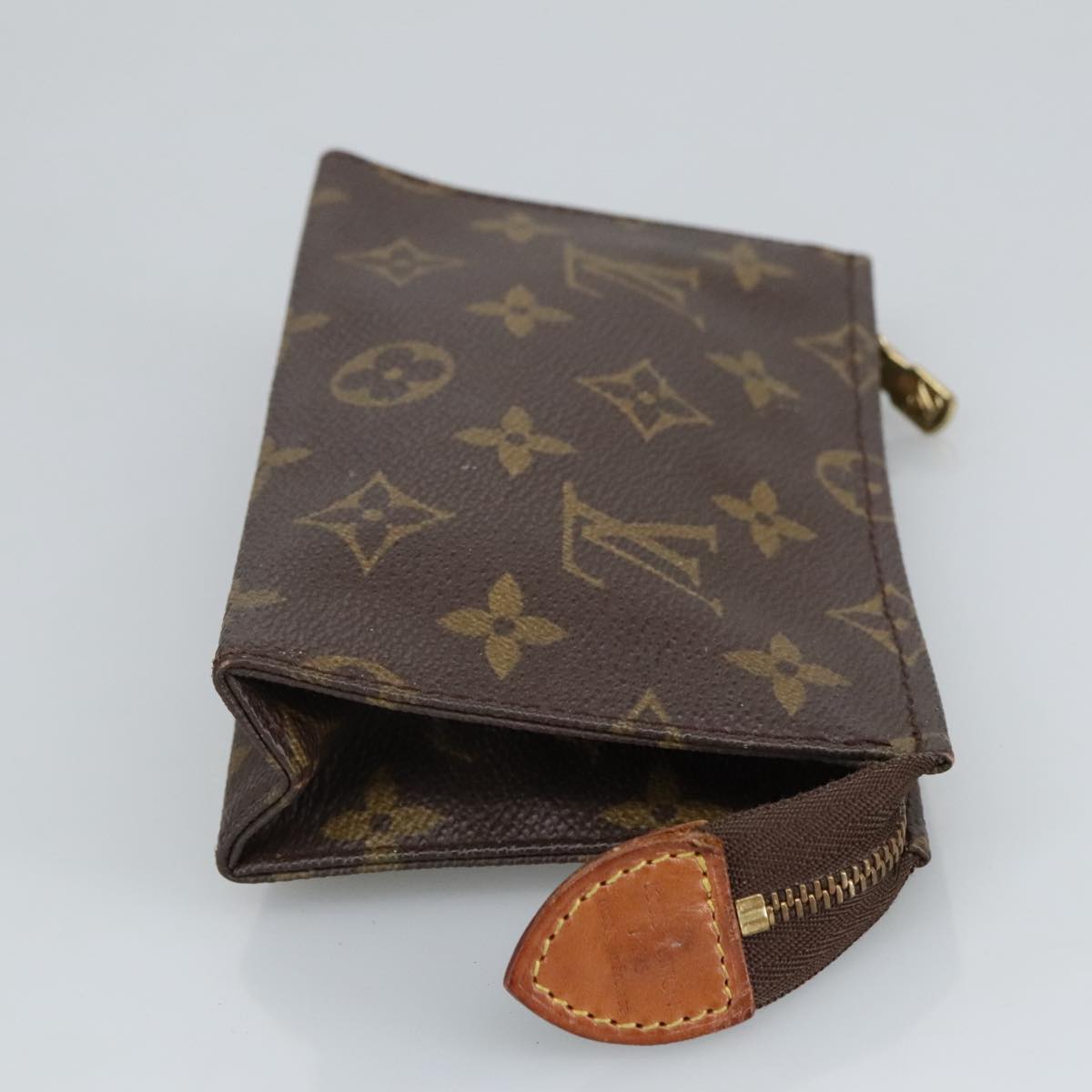 LOUIS VUITTON Monogram Poche Toilette 15 Pouch M47546 LV Auth fm4032