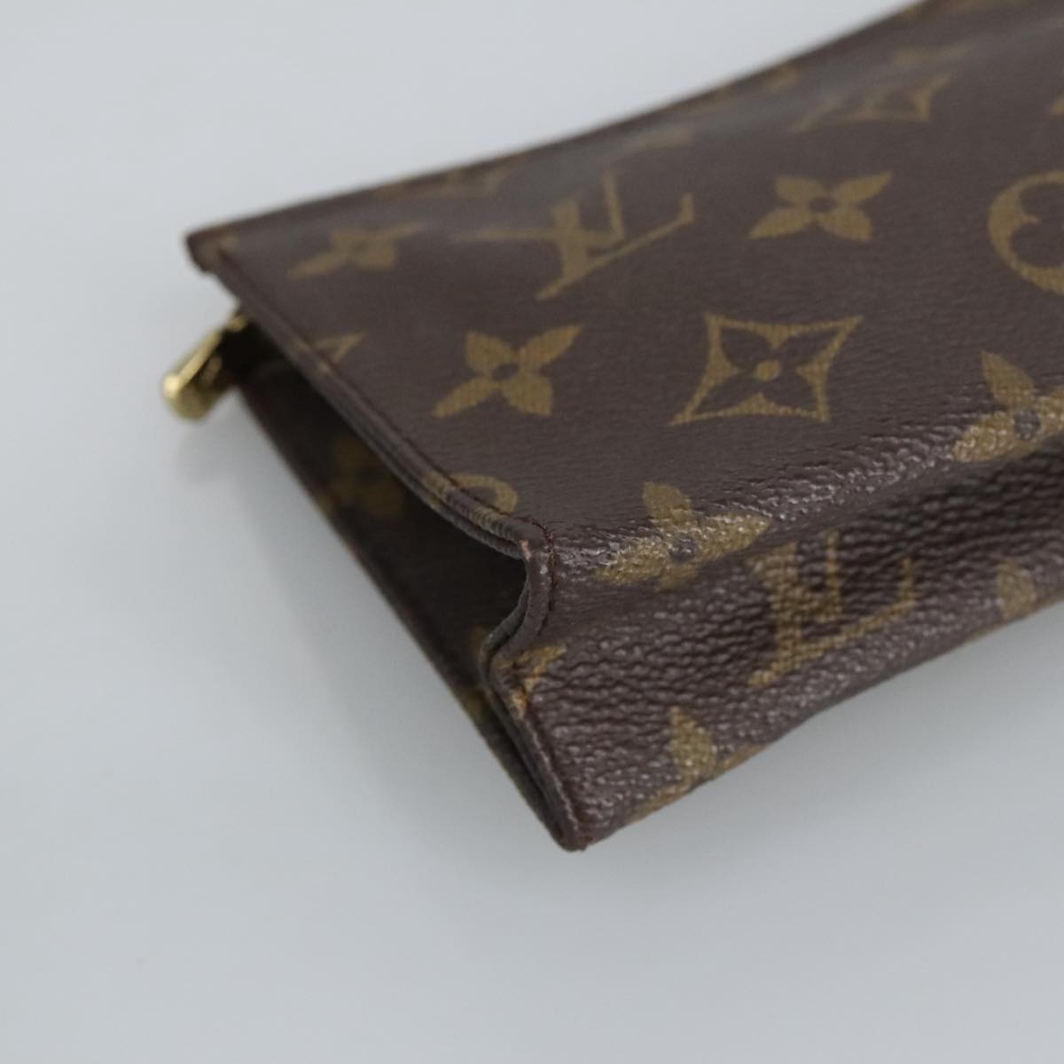 LOUIS VUITTON Monogram Poche Toilette 15 Pouch M47546 LV Auth fm4032