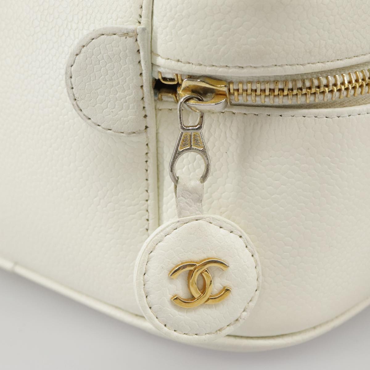 CHANEL COCO Mark vanity Pouch Caviar Skin White Gold CC Auth fm4164