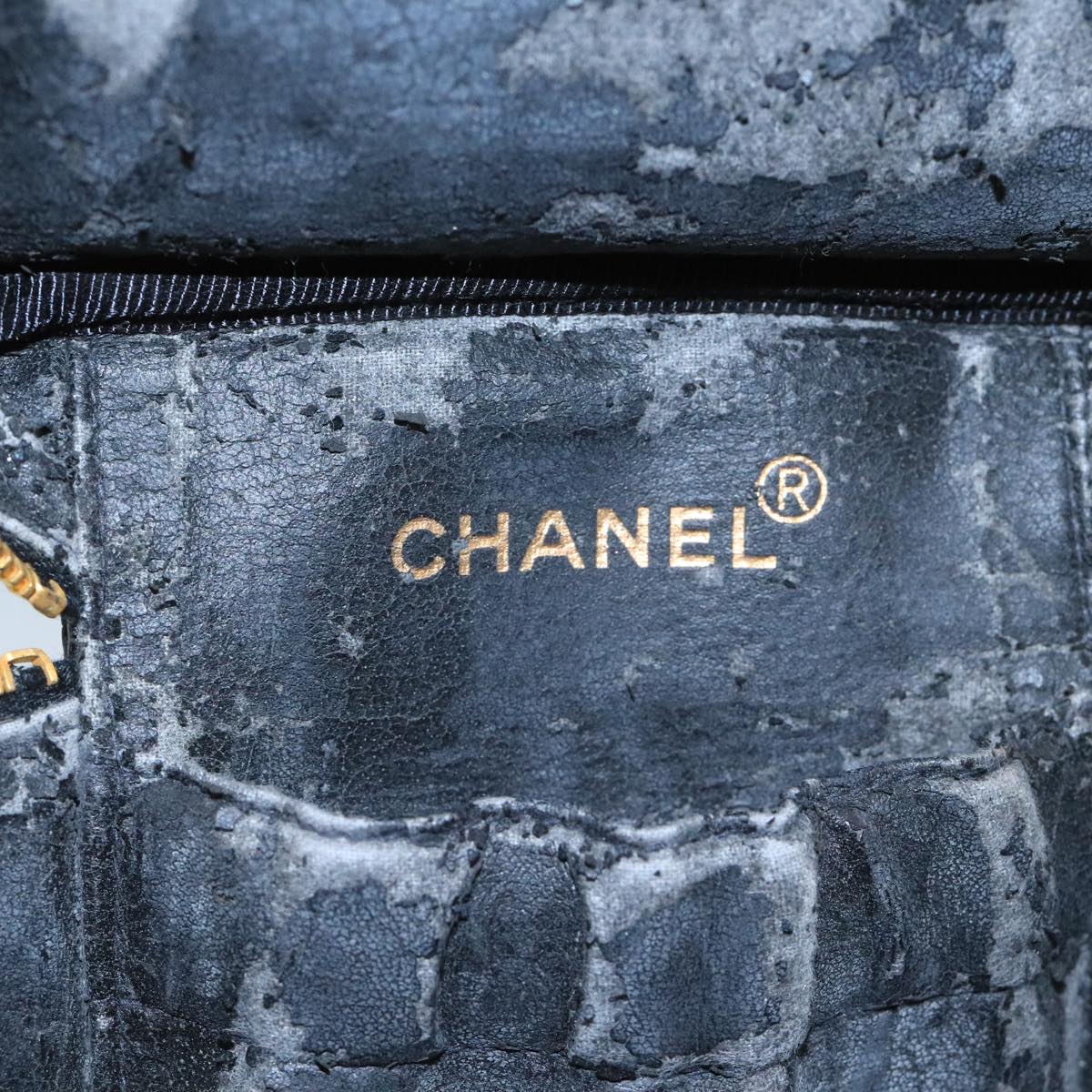 CHANEL Bicolore Vanity Cosmetic Pouch Caviar Skin Black Gold CC Auth fm4192