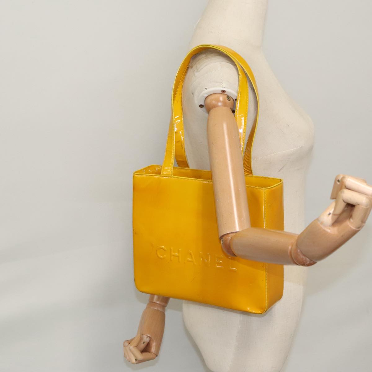CHANEL Tote Bag Enamel Yellow CC Auth fm4195