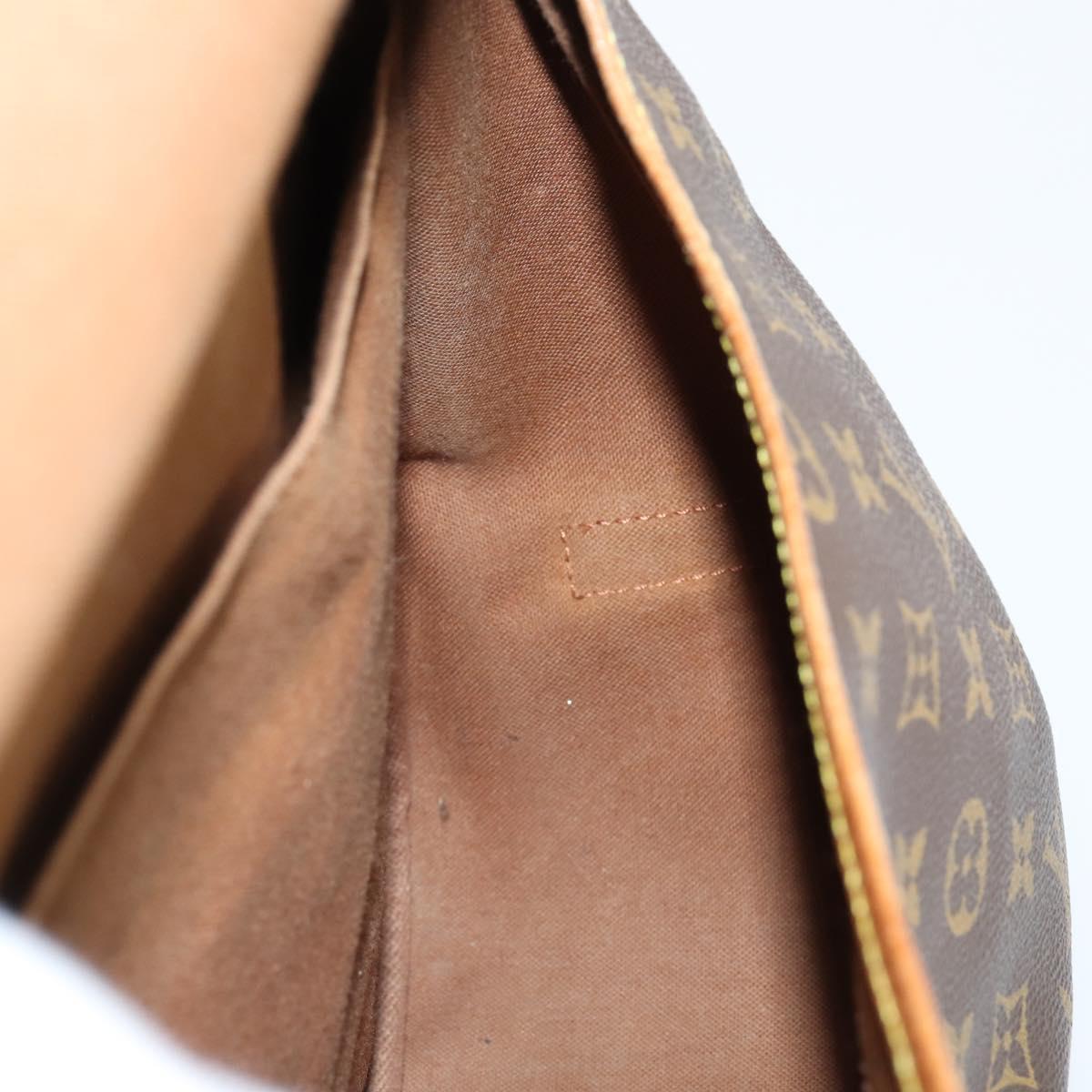 LOUIS VUITTON Monogram Saumur 35 Shoulder Bag M42254 LV Auth fm4858