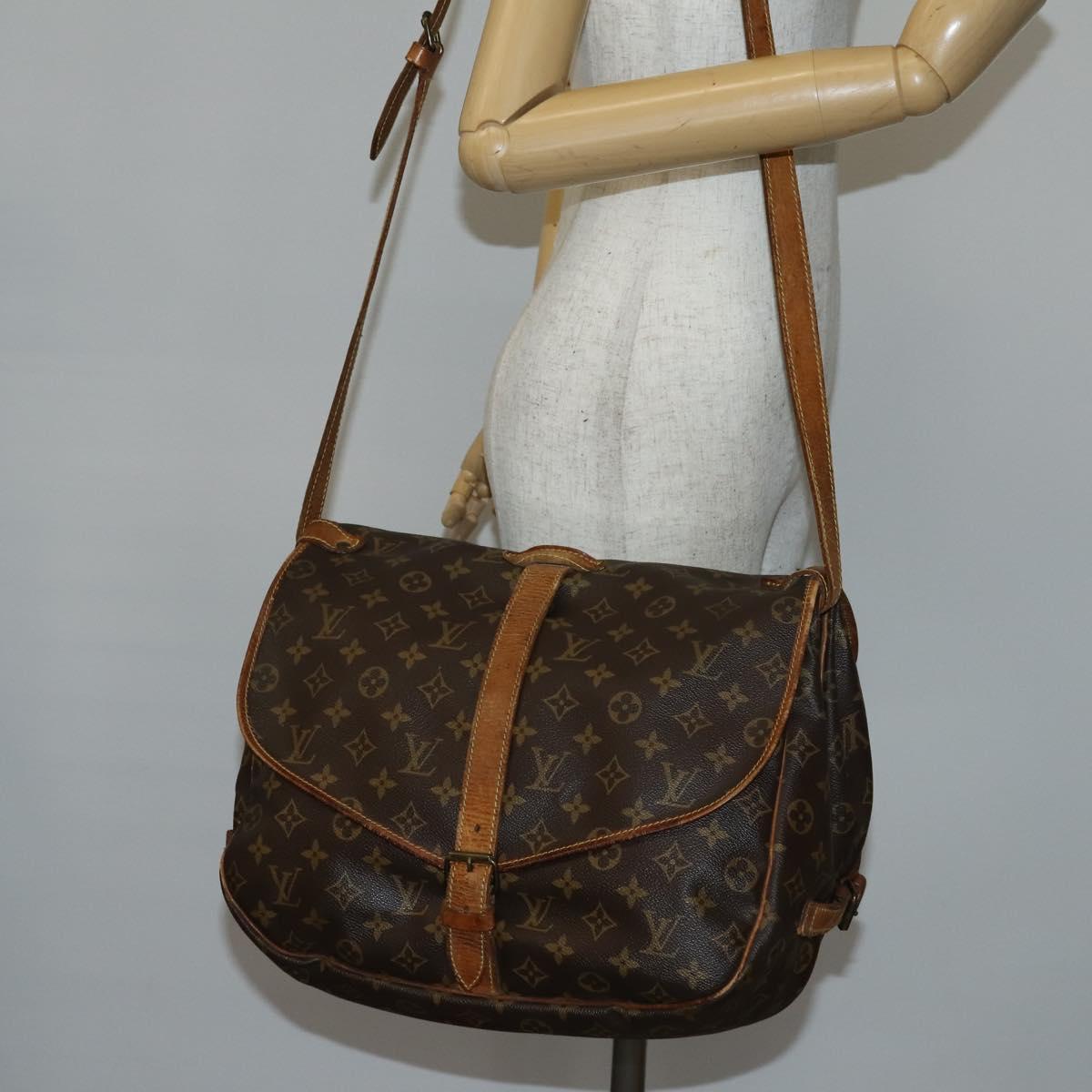 LOUIS VUITTON Monogram Saumur 35 Shoulder Bag M42254 LV Auth fm4858