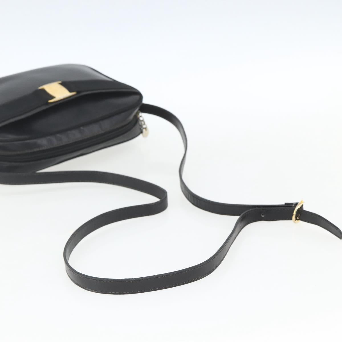 Salvatore Ferragamo Vala Shoulder Bag Leather Black Gold Auth fm5071