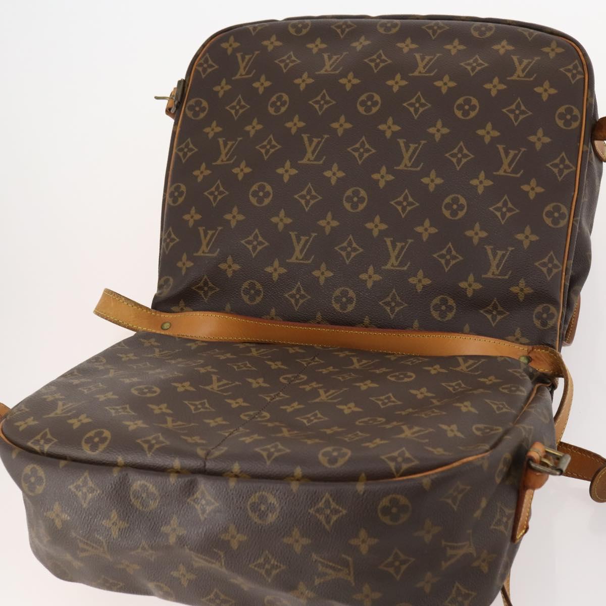 LOUIS VUITTON Monogram Saumur 35 Shoulder Bag M42254 LV Auth fm5198