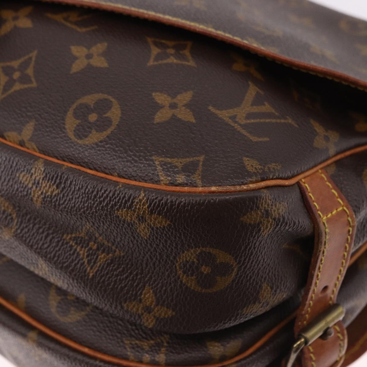 LOUIS VUITTON Monogram Saumur 30 Shoulder Bag M42256 LV Auth fm5380