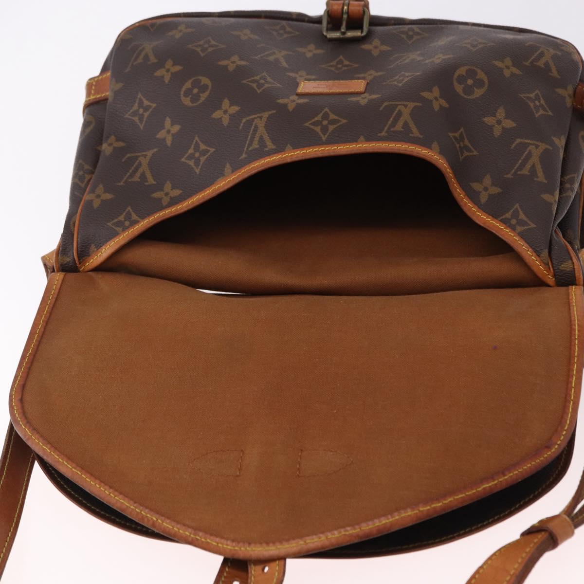 LOUIS VUITTON Monogram Saumur 30 Shoulder Bag M42256 LV Auth fm5380
