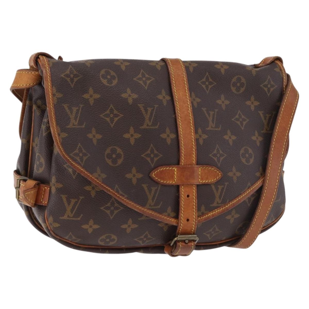 LOUIS VUITTON Monogram Saumur 30 Shoulder Bag M42256 LV Auth fm5380