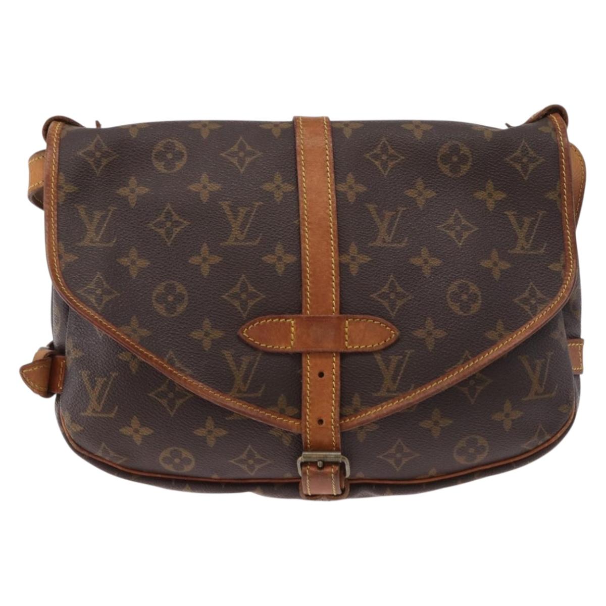 LOUIS VUITTON Monogram Saumur 30 Shoulder Bag M42256 LV Auth fm5380