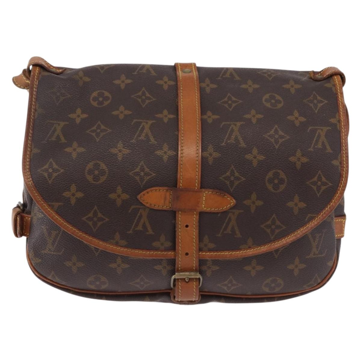 LOUIS VUITTON Monogram Saumur 30 Shoulder Bag M42256 LV Auth fm5380