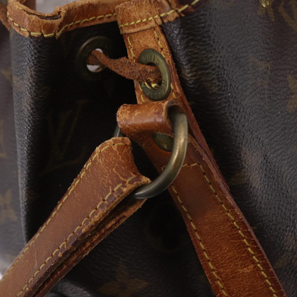 LOUIS VUITTON Monogram Petit Noe Shoulder Bag M42226 LV Auth fm5473