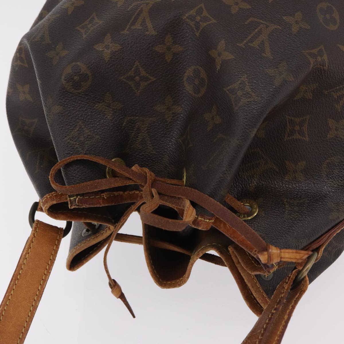 LOUIS VUITTON Monogram Petit Noe Shoulder Bag M42226 LV Auth fm5473