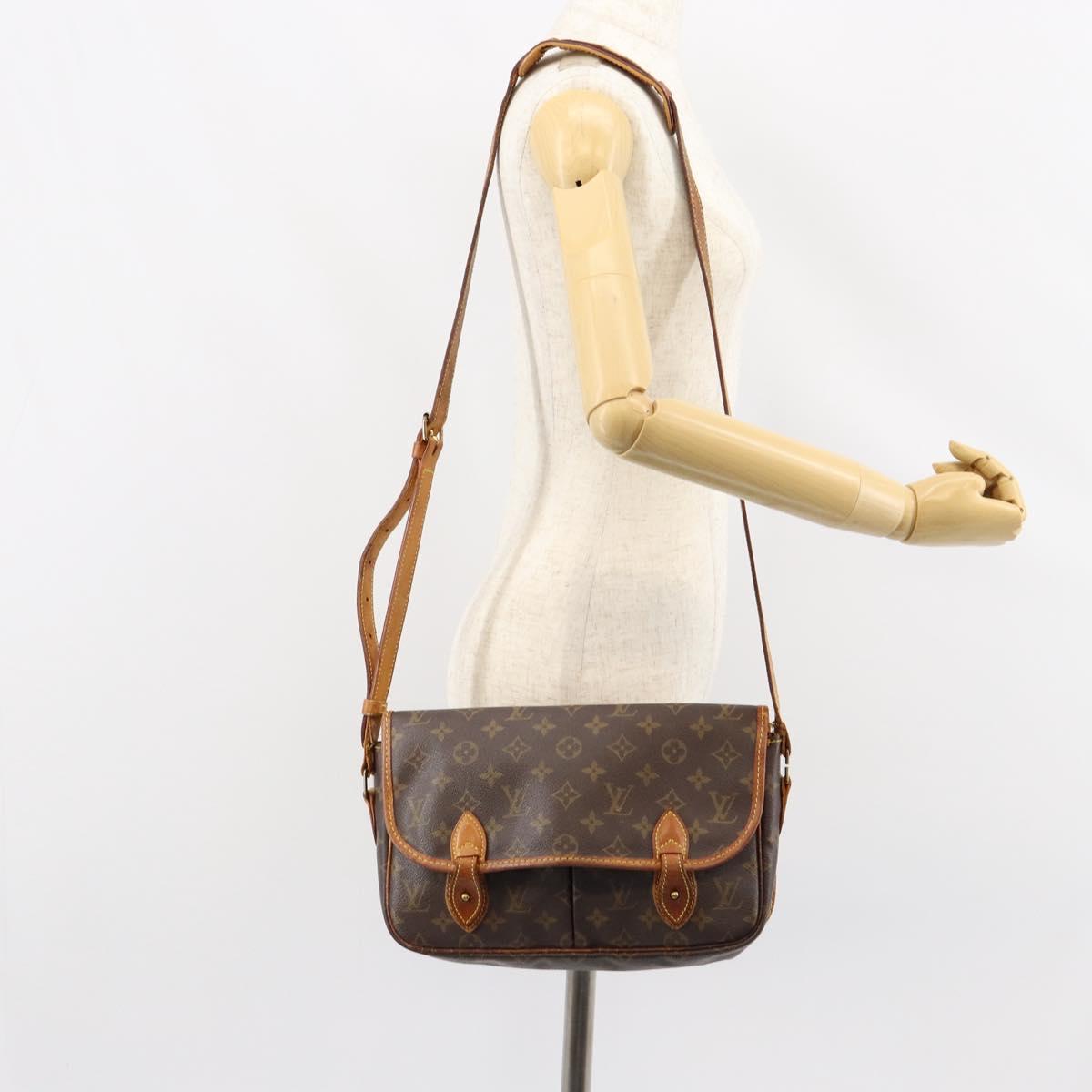 LOUIS VUITTON Monogram Gibeciere MM Shoulder Bag M42247 LV Auth gh1024