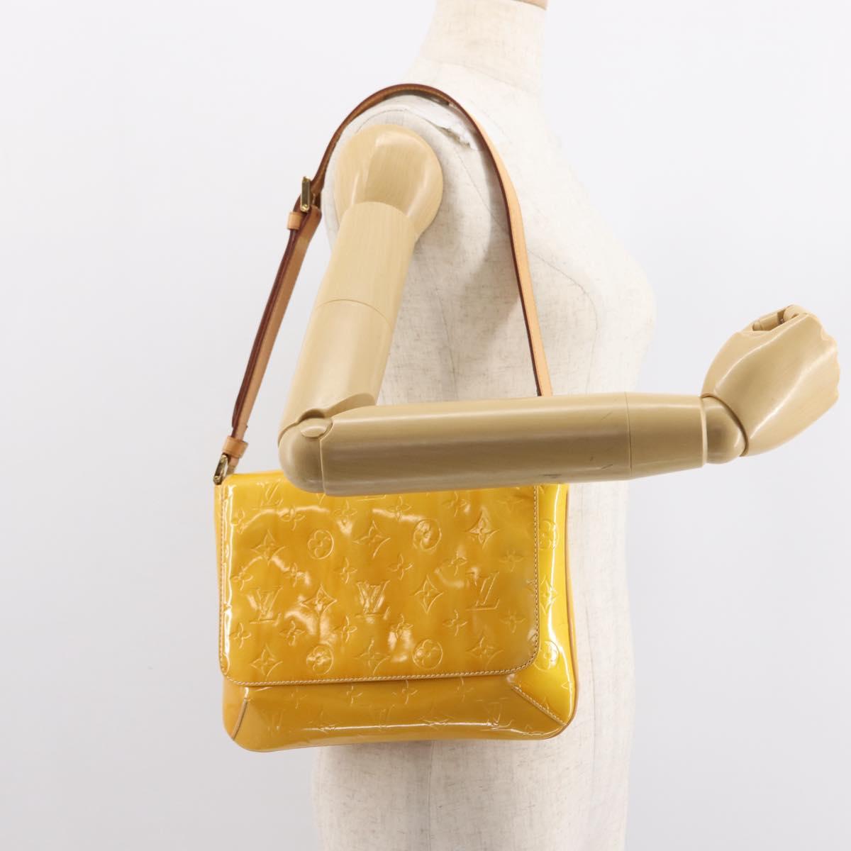 LOUIS VUITTON Monogram Vernis Thompson Street Bag Lime Yellow M91071 Auth gh1059