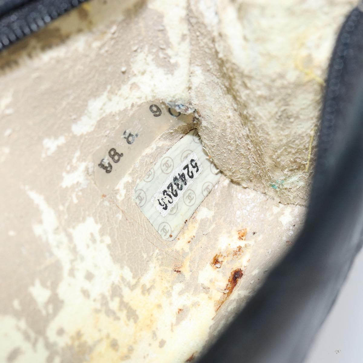 CHANEL Bicolore Pouch Lamb Skin Black Gold CC Auth gh1175