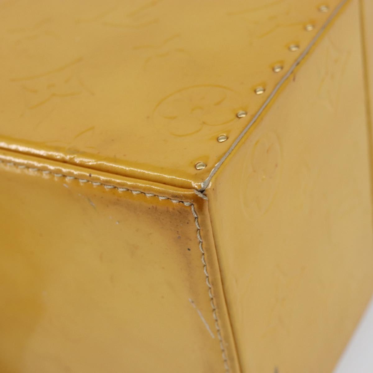 LOUIS VUITTON Monogram Vernis Bleecker Cosmetic Pouch Beige M91002 Auth gh1193