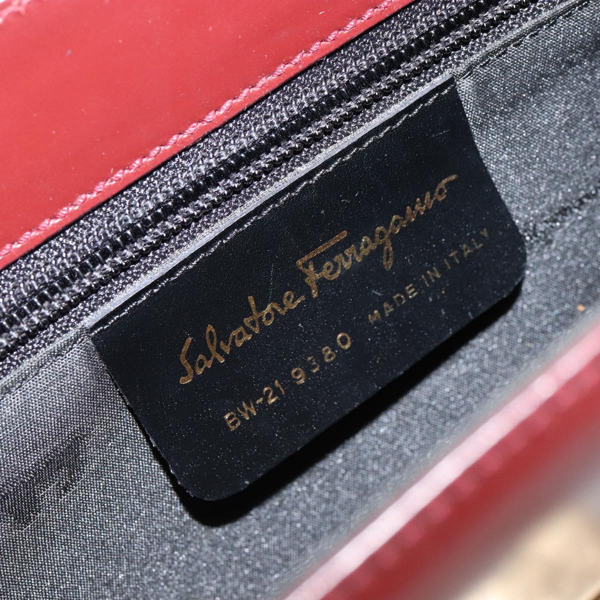 Salvatore Ferragamo Gancini Chain Shoulder Bag Leather Bordeaux Gold Auth gh1253