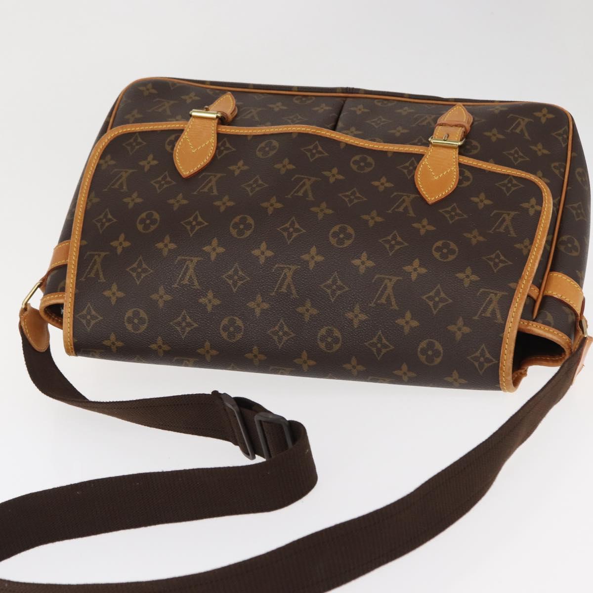 LOUIS VUITTON Monogram Gibeciere GM Shoulder Bag M42246 LV Auth gh1280