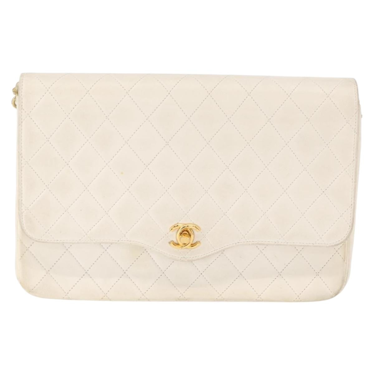 CHANEL Matelasse 25 Chain Shoulder Bag Leather White Gold CC Auth gh1552