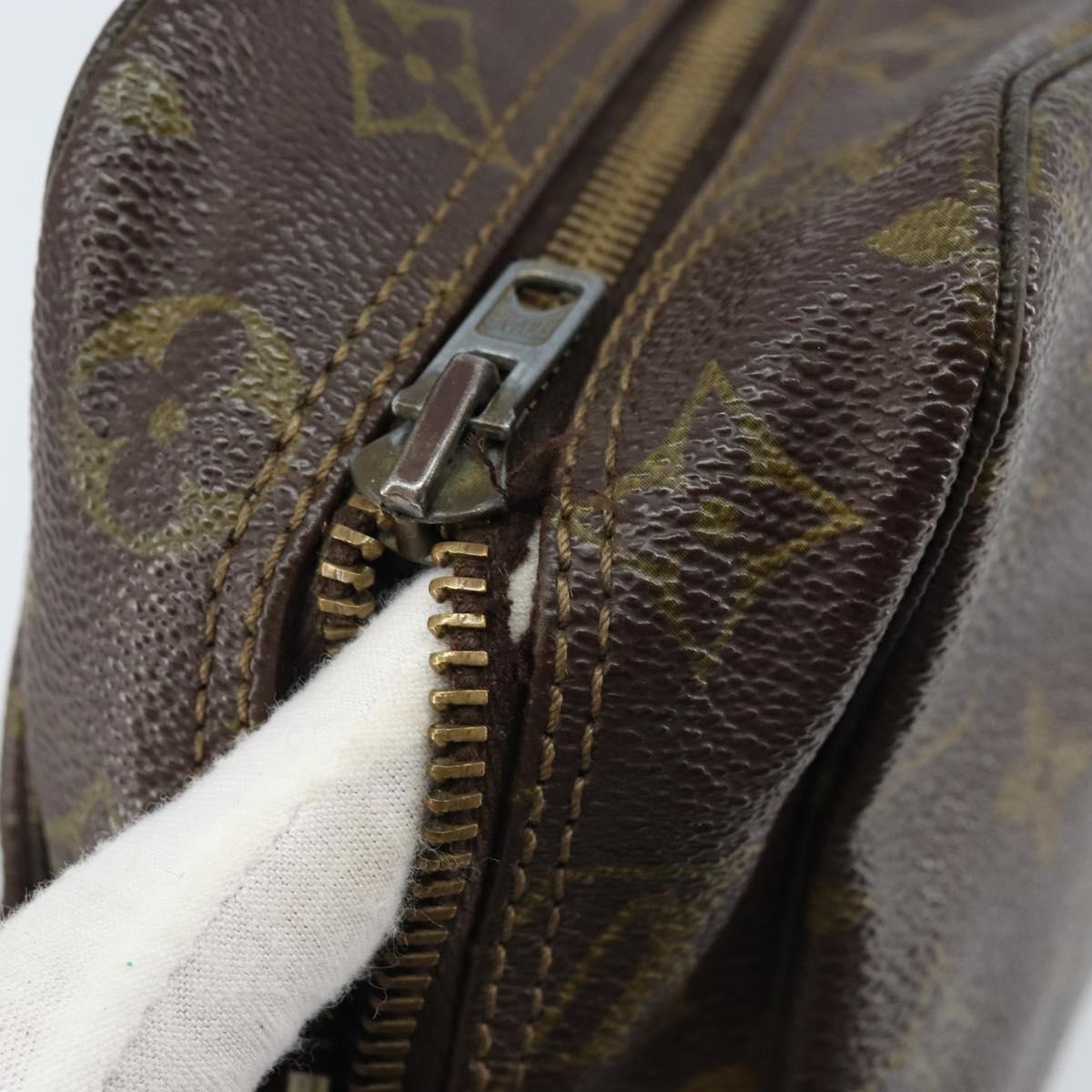 LOUIS VUITTON Monogram Trousse Toilette 28 Clutch Bag M47522 LV Auth gh1770