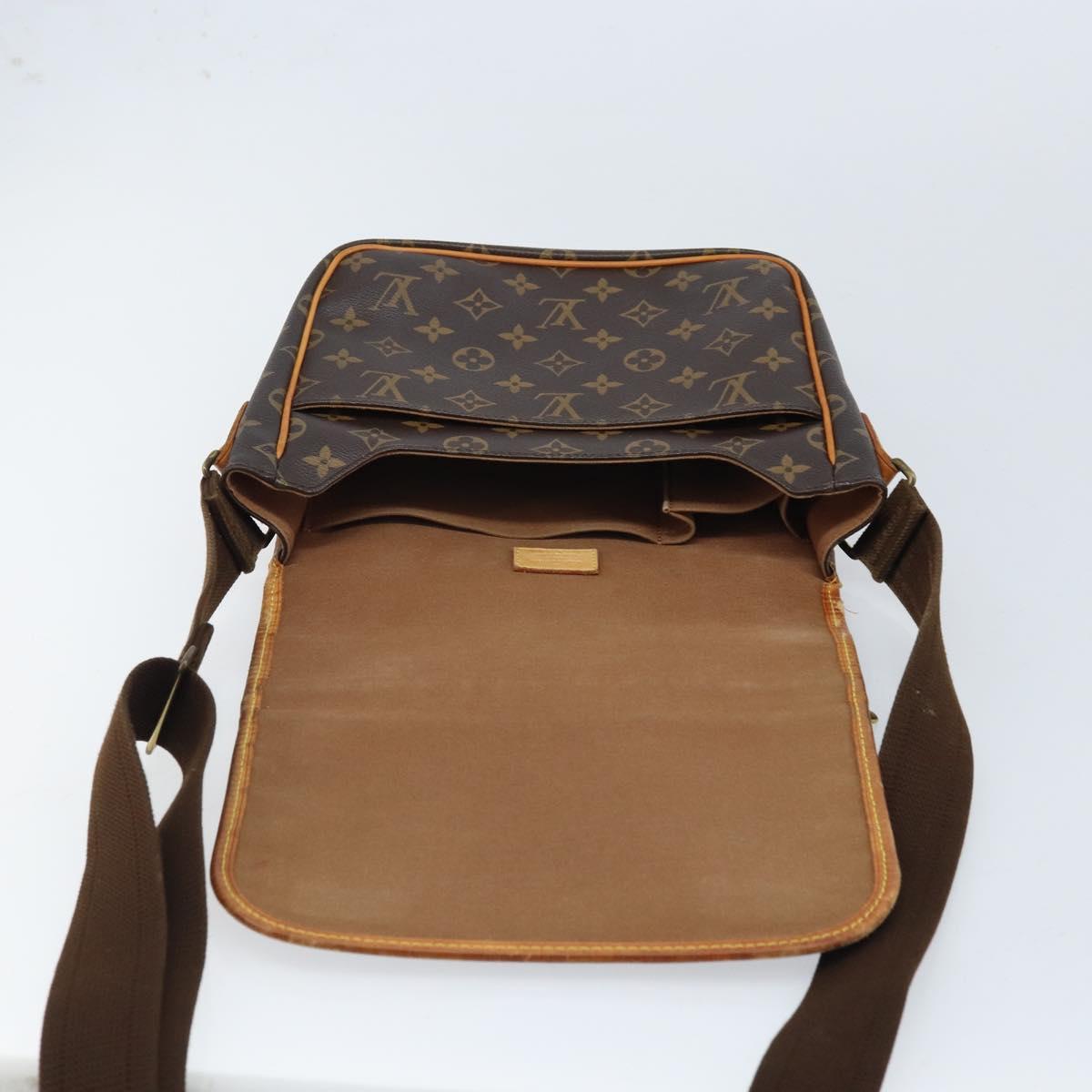 LOUIS VUITTON Monogram Messenger Bosphore PM Shoulder Bag M40106 LV Auth gh1905