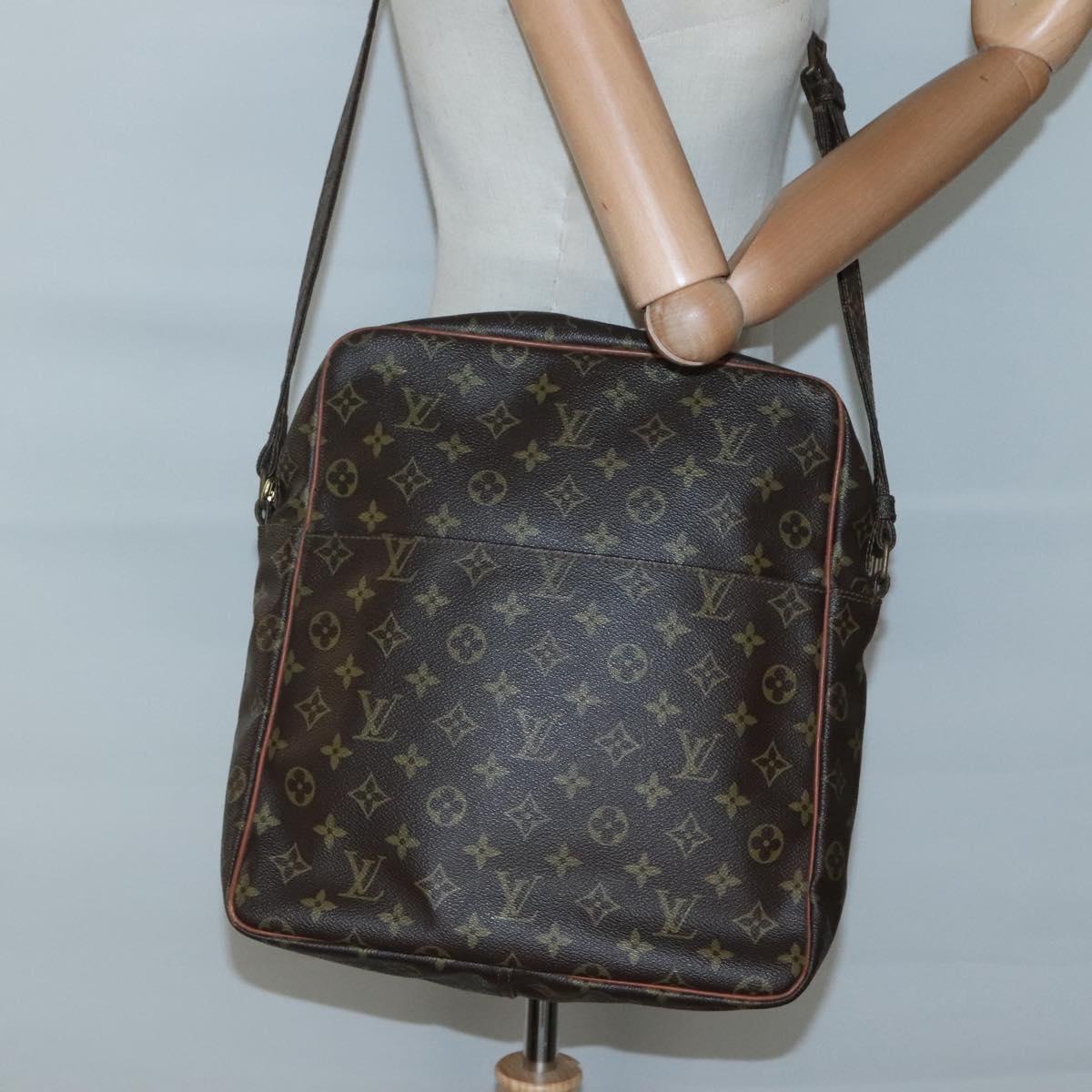 LOUIS VUITTON Monogram Marceau Shoulder Bag No.70 LV Auth gh192